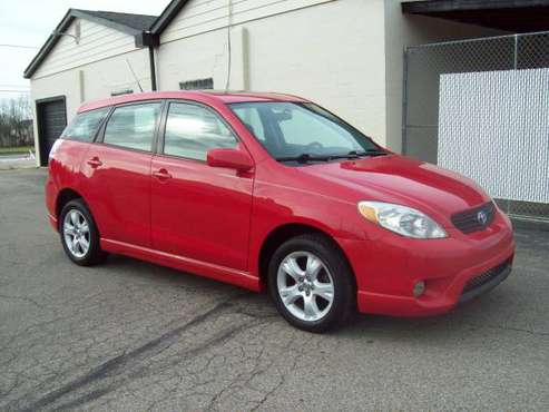 2005 TOYOTA MATRIX XR 4WD - cars & trucks - by dealer - vehicle... for sale in FRANKLIN, IN