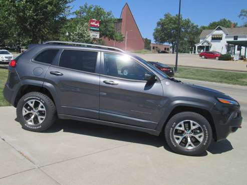 2016 JEEP CHEROKEE TRAILHAWK Leather & Loaded // Financing Available! for sale in Lincoln, NE