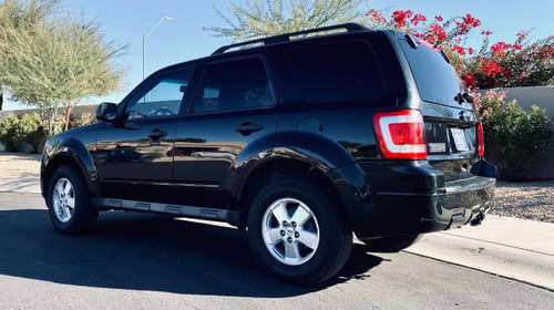 2010 Ford Escape Excellent Condition.. Reduced - cars & trucks - by... for sale in Scottsdale, AZ