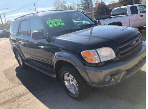 2004 Toyota Sequoia 4dr SR5 4WD for sale in Maple Heights, OH