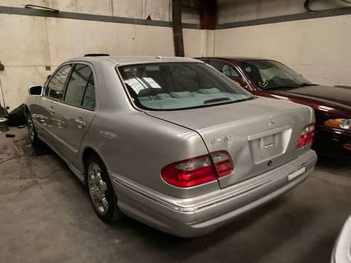 2000 MERCEDES E430 CLEAN TITLE SPORT PACKAGE - cars & trucks - by... for sale in Bakersfield, CA
