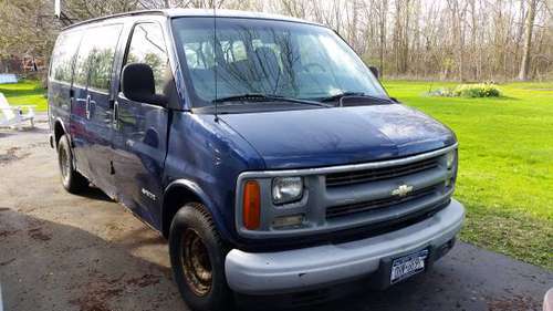 2002 Chevy Express 1500 Passenger Van 5 0L 8 Cyl for sale in Hilton, NY