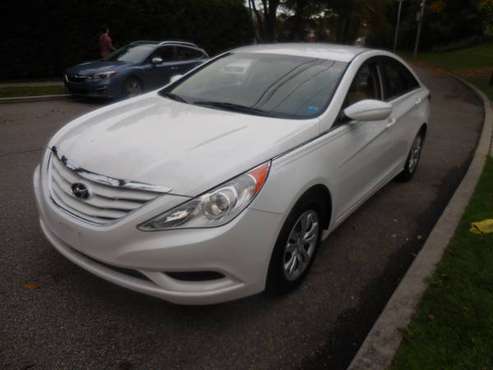 2011 hyundai sonata gle white / tan 80000 miles - cars & trucks - by... for sale in Roslyn Heights, NY