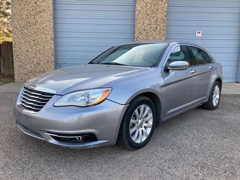 2013 Chrysler 200 Limited Clean! - cars & trucks - by owner -... for sale in Lubbock, TX