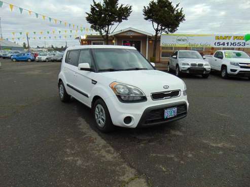 2012 KIA SOUL - cars & trucks - by dealer - vehicle automotive sale for sale in Eugene, OR