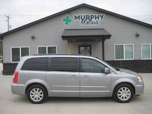 2016 Chrysler Town & Country Touring - - by dealer for sale in Lincoln, NE