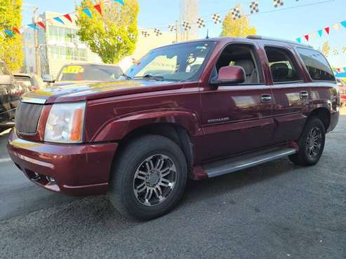 2002 Cadillac Escalade 3rd Row ( GOOD FAMILY SUV ) for sale in Portland, OR