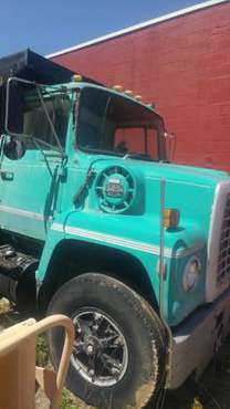 Dump Truck Ford 9000 for sale in PA