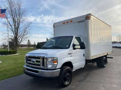2013 Ford E-350 15' Super Duty Box Truck ***V-8 ENGINE***147K... for sale in Swartz Creek,MI, OH