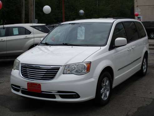 2011 Chrysler Town & Country - - by dealer - vehicle for sale in Columbus, OH