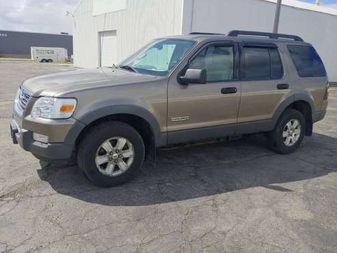 2006 Ford Explorer XLT 4x4 - - by dealer - vehicle for sale in WI