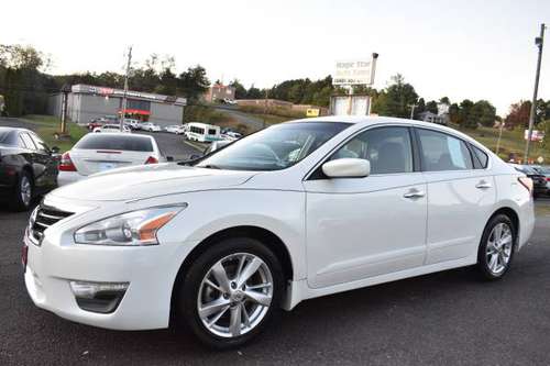 2013 Nissan Altima SV White Low Miles Very Nice Looking And Clean Car for sale in Cloverdale, VA