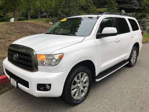 2008 Toyota Sequoia SR5 4WD --Local Trade, Leather, Sunroof, DVD-- for sale in Kirkland, WA