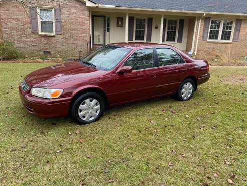 2001 Toyota Camry - cars & trucks - by owner - vehicle automotive sale for sale in Fayetteville, NC