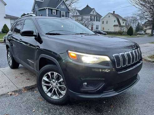 2019 Jeep Cherokee Latitude 4x4 Just 33000 Miles Clean Title Brand... for sale in Baldwin, NY