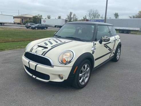 09 Mini Cooper S - cars & trucks - by owner - vehicle automotive sale for sale in Murfreesboro, TN