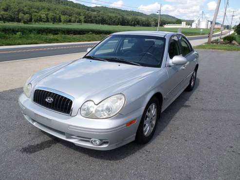 2004 HYUNDAI SONATA In excellent condition. With 130k miles - cars &... for sale in Stewartsville, PA