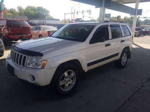 2006 JEEP GRAND CHEROKEE LAREDO EZ FINANCING AVAILABLE - cars &... for sale in Springfield, IL
