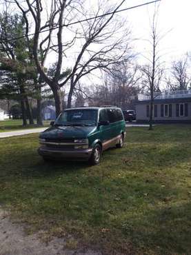 Chevy Astro Van - cars & trucks - by owner - vehicle automotive sale for sale in Muskegon, MI