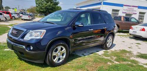 2008 GMC Acadia SLT- 3rd row seating ! for sale in Pana, IL