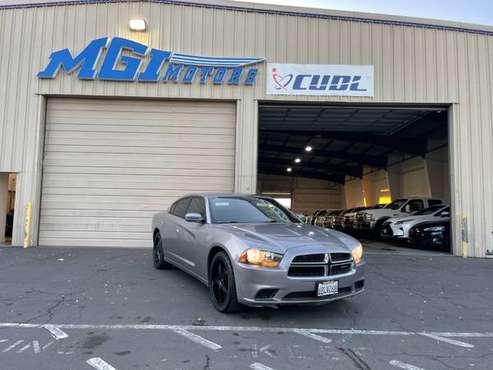 2011 Dodge Charger 4dr Sdn SE RWD , clean carfax, SERVICE RECORDS,... for sale in Sacramento , CA