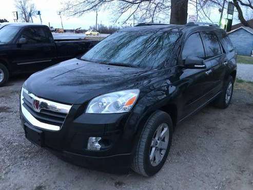 ****2010 Saturn Outlook XE/Third row seat/V6/Nice*** for sale in Wichita, KS