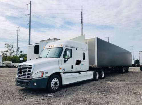 Freightliner Cascadia for sale for sale in Elgin, IL