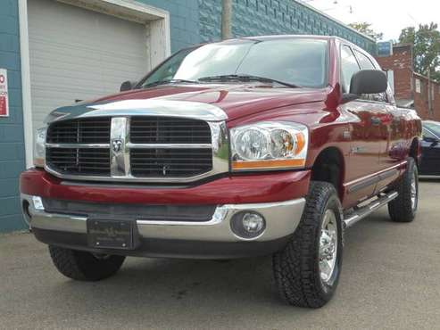 Dodge Ram SLT Megacab 4x4 One Owner for sale in Cambridge, WI