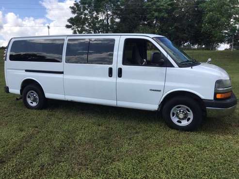 2005 3500 VAN CHEVY EXPRESS EXTENED - cars & trucks - by dealer -... for sale in Fruitland Park, FL