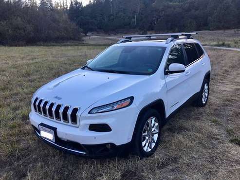 *LIKE-NEW* 2015 Jeep Cherokee Ltd FWD—White w/ Black... for sale in Scotts Valley, CA