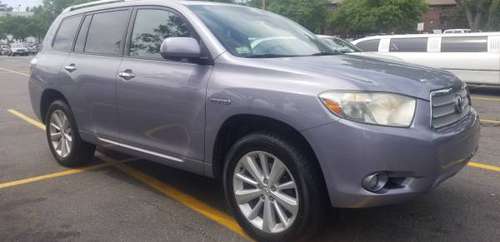 2009 TOYOTA HIGHLANDER HYBRID LIMITED - cars & trucks - by dealer -... for sale in Lowell, MA