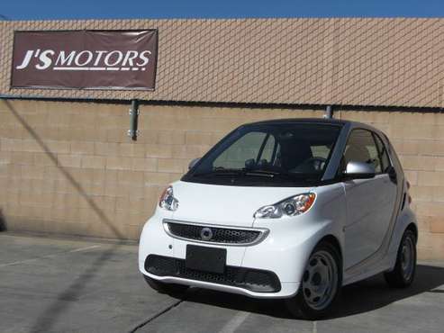 2015 SMART ELECTRIC DRIVE, ONLY 3, 300 MILES, LIKE NEW ! - cars & for sale in San Diego, CA