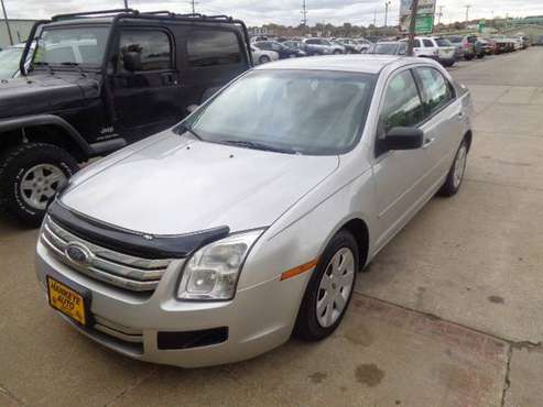 2009 Ford Fusion 4dr Sdn I4 S FWD Auto! for sale in Marion, IA