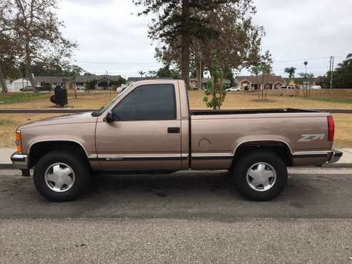 1997 Chevy truck short bed reg. Cab 4x4 z71 like new - cars & trucks... for sale in Oxnard, CA