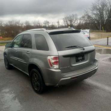 CHEVY EQUINOX. RUNS GREAT! - cars & trucks - by dealer - vehicle... for sale in Massillon, OH