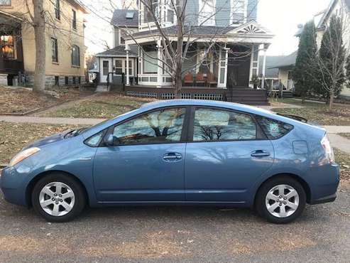 2006 Toyota Prius- 44mpg and Flawless - cars & trucks - by owner -... for sale in Saint Paul, MN