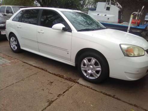 06 Malibu Maxx - cars & trucks - by owner - vehicle automotive sale for sale in Harlingen, TX