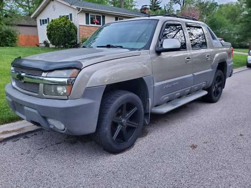Tuned 2002 Chevy Avalanche Z71 Leather heated seats 4wd 4x4 GPS for sale in Cincinnati, OH