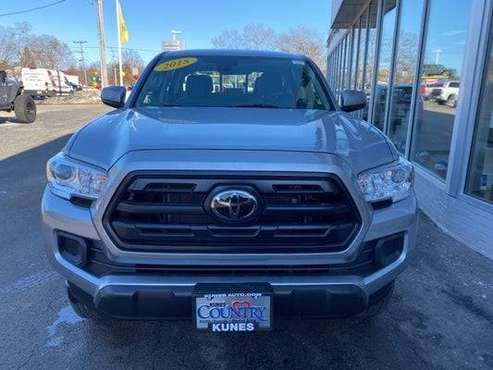 2018 Toyota Tacoma V-6 4 4 - - by dealer - vehicle for sale in Loves Park, IL