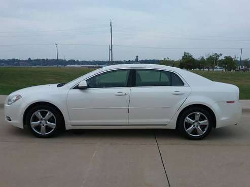 2011 CHEVROLET MALIBU LT!! FINANCING AVAILABLE!! for sale in MOLINE, IA