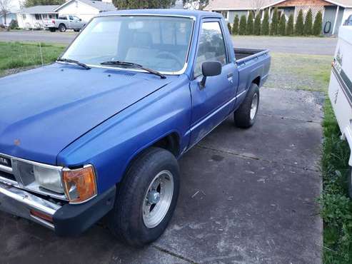 1984 2wd toyota pick up OBO for sale in lebanon, OR