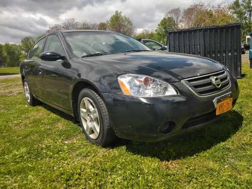 03 black Altima 154k just passed nys inspection last week - cars & for sale in Vails Gate, NY