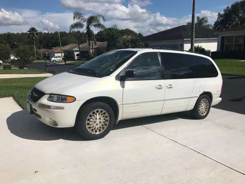 Chrysler Town & Country LXi AWD - cars & trucks - by owner - vehicle... for sale in San Antonio, FL