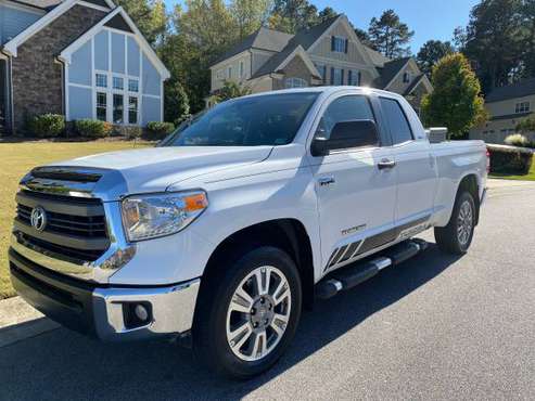 2014 Toyota Tundra SR5 4 Door 5.7L iForce V8 - Excellent Condition for sale in Raleigh, NC