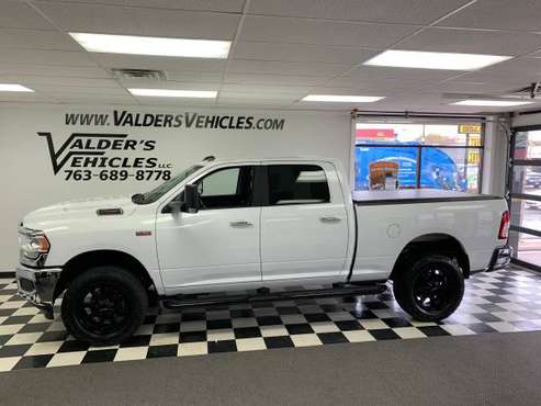 2019 Ram 2500 Big Horn 6.4L Hemi V8 4wd Crew Cab ONLY 2,767 MILES!! for sale in Cambridge, MN