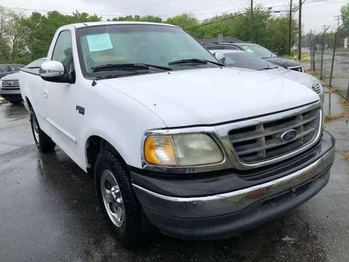 2001 Ford F-150 XLT 2dr Standard Cab 2WD Styleside SB - cars & for sale in Greensboro, NC