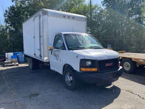 2003 GMC Box Truck for ONLINE AUCTION for sale in Grand Ledge, MI