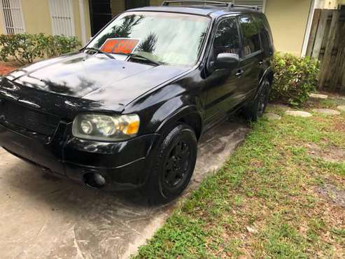 Ford escape LOW MILES for sale in West Palm Beach, FL