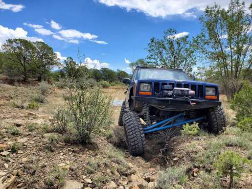 Jeep Cherokee Xj - cars & trucks - by owner - vehicle automotive sale for sale in Raton, CO