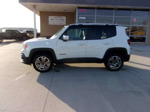 2016 JEEP RENEGADE LIMITED 4X4 - cars & trucks - by dealer - vehicle... for sale in Cedar Rapids, IA
